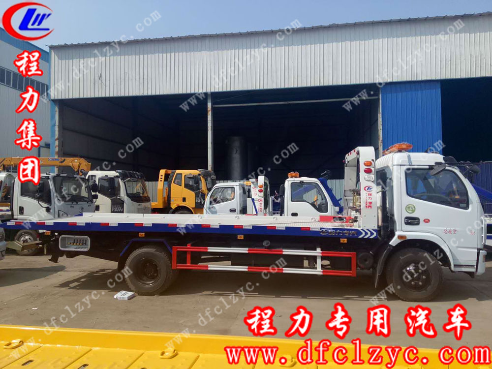 東風多利卡D8一拖二清障車右側圖