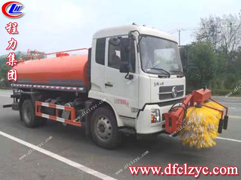 （國六）東風(fēng)天錦護欄清洗車