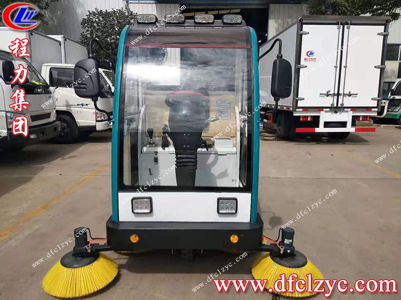 程力集團(tuán)新能源電動掃路車AUK-S033